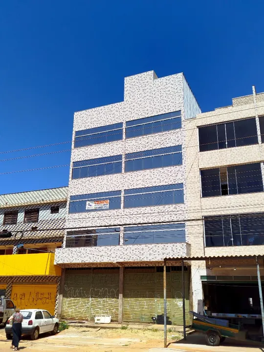 PRÉDIO A VENDA