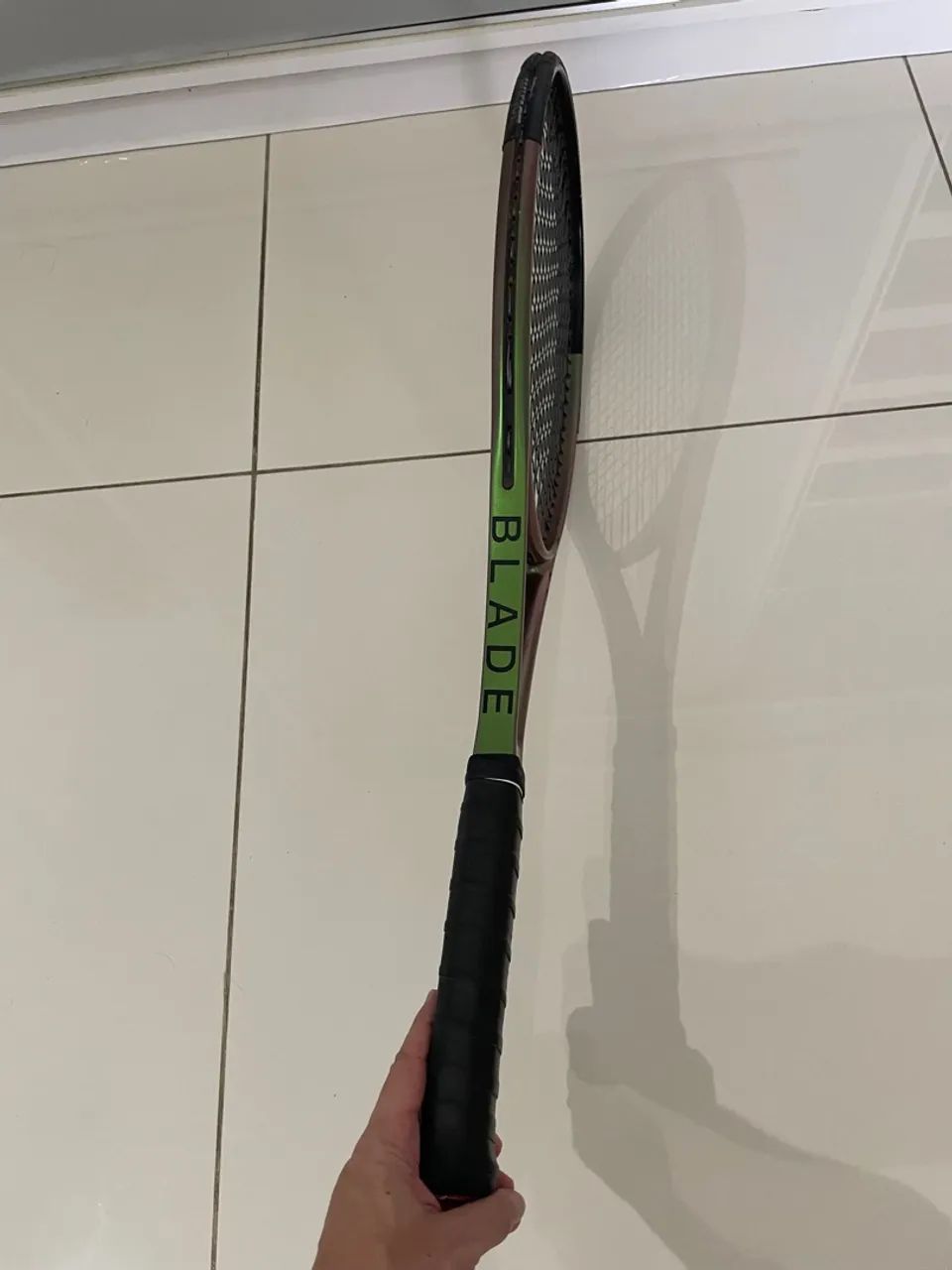 Raquete de Tênis Wilson Blade V8 305g L2 - Foto 2