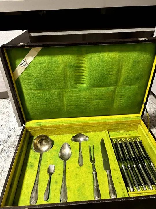 Faqueiro Inox AEC 90 peças - Foto 3