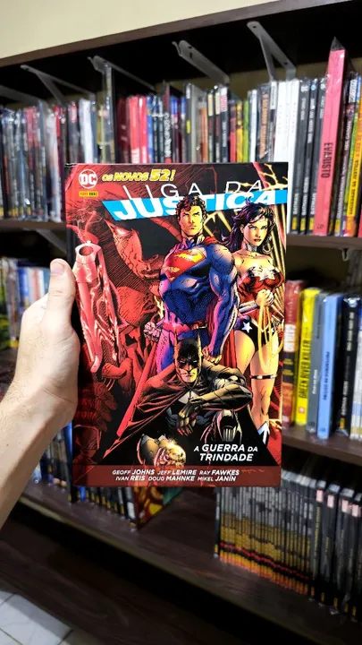 Liga da Justiça - A Guerra da Trindade - DC Novos 52 - HQ Panini