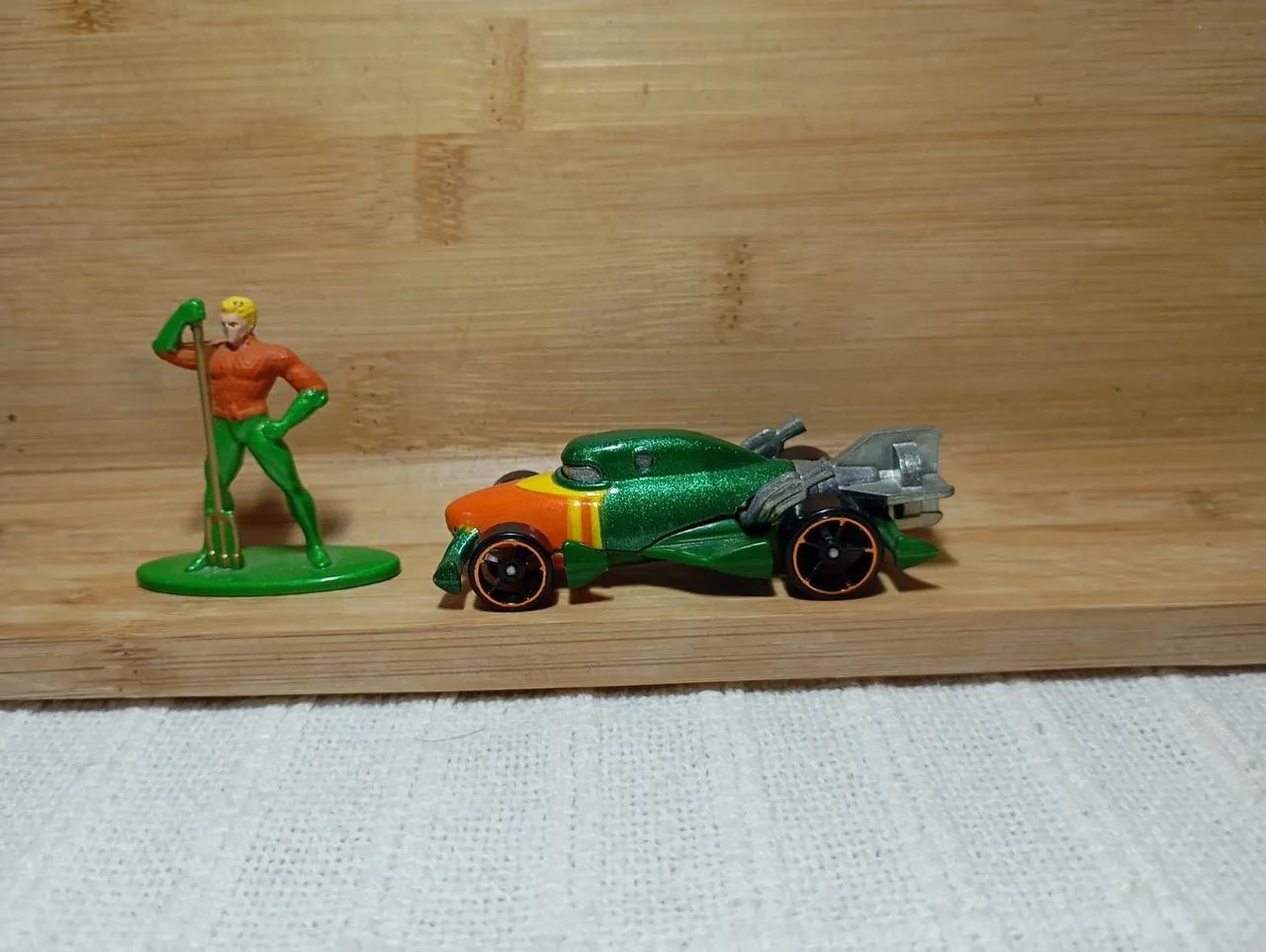 Coleção DC Nanometalfigs + Hotwheel - Foto 5