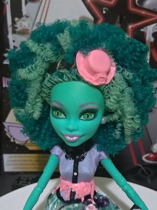 Monster High - Honey Swamp: Frights, Camera, Action/ Luz, Câmera, Ação 2013