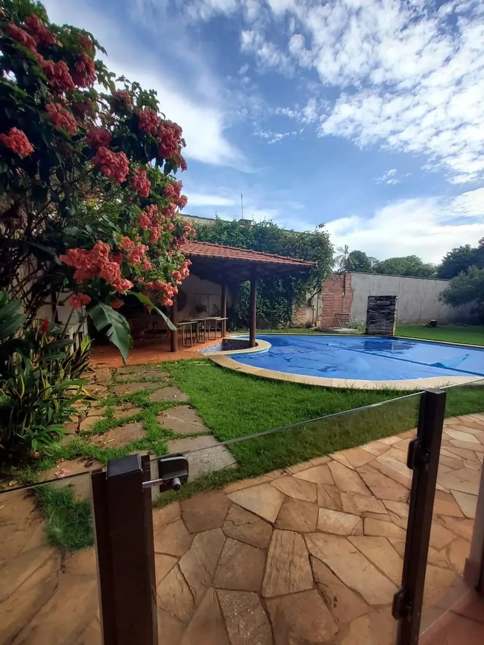Lindo de viver! O imóvel que voce sempre quis! 6 suítes, área de 1500m²