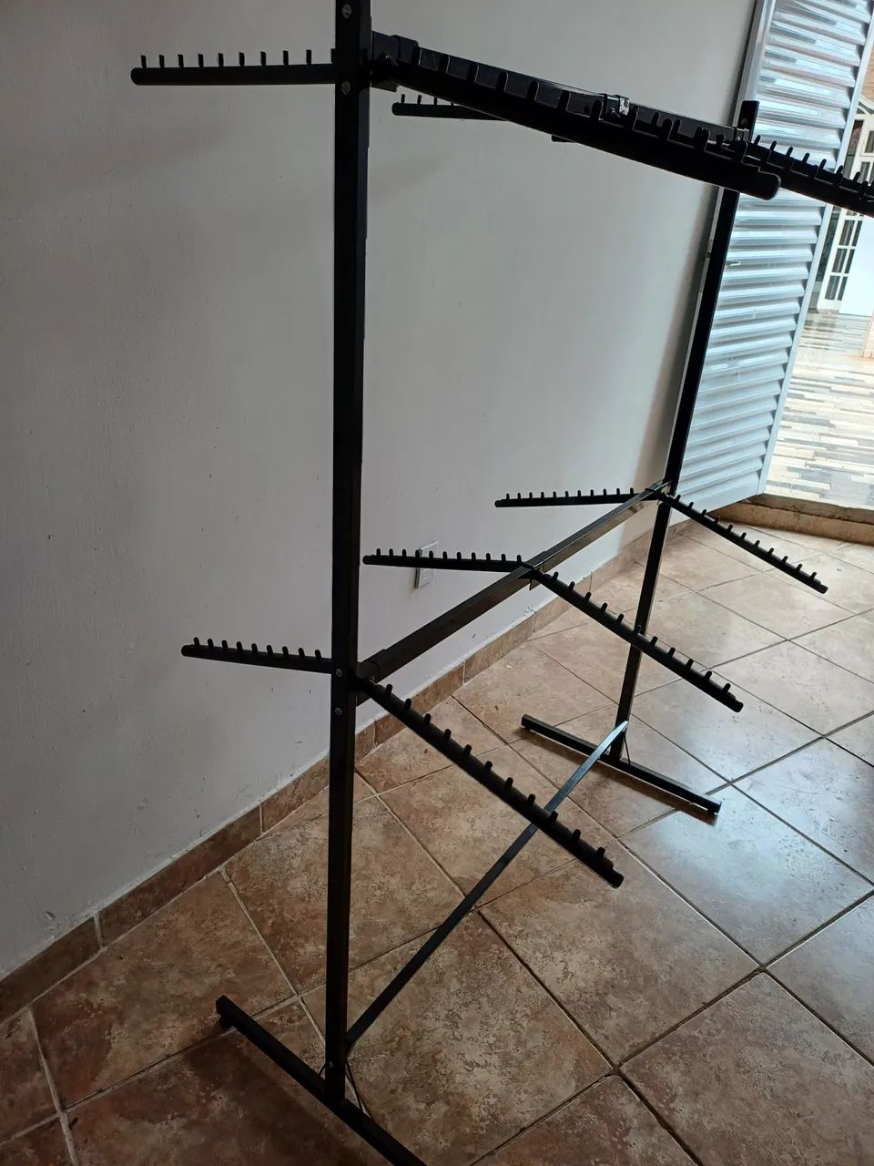 Expositor de ferro roupa arara centro loja arara 2 andares - Foto 3
