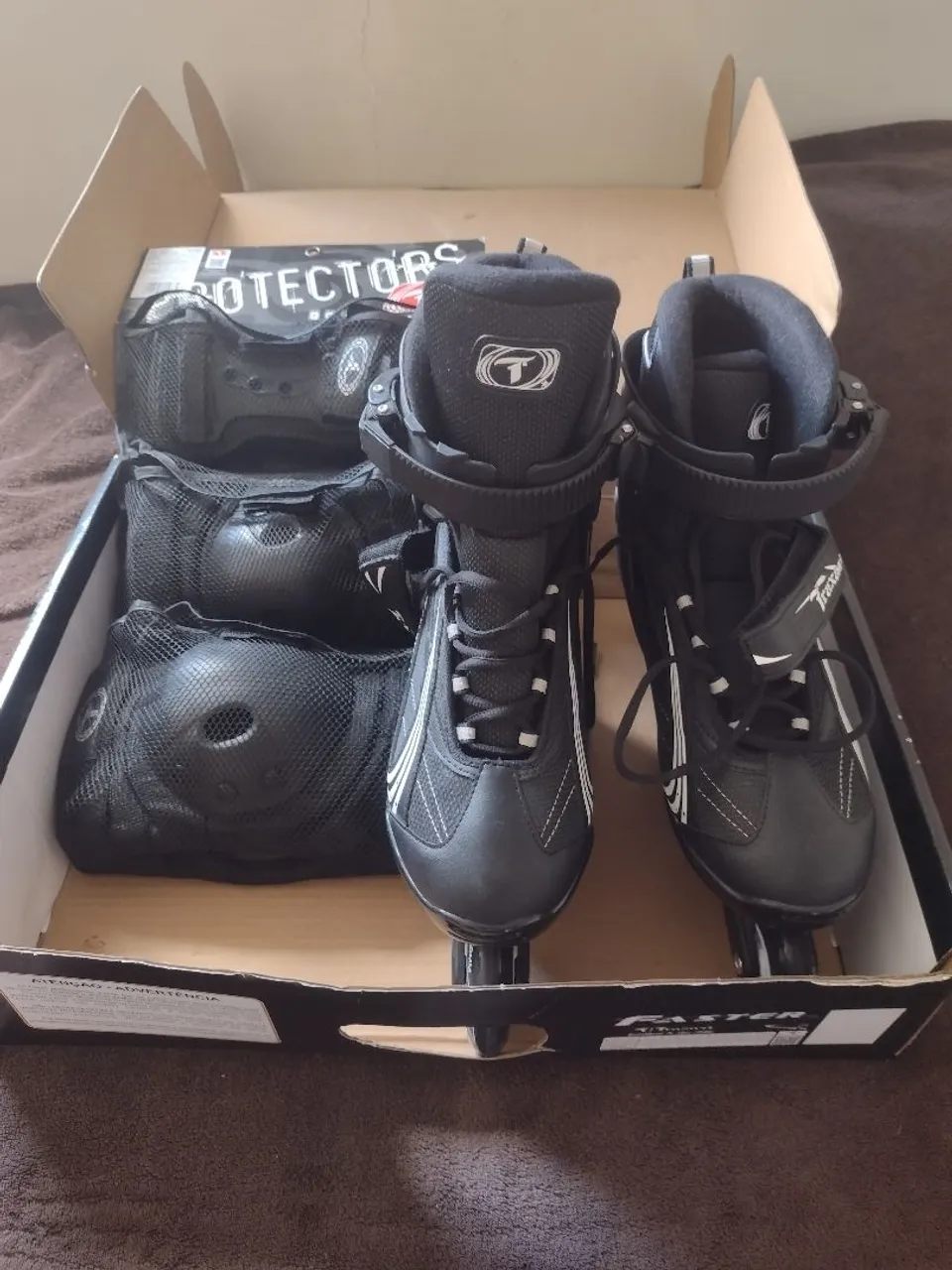 Patins Traxart Inline Faster 39/40 e Kit proteção Traxart
