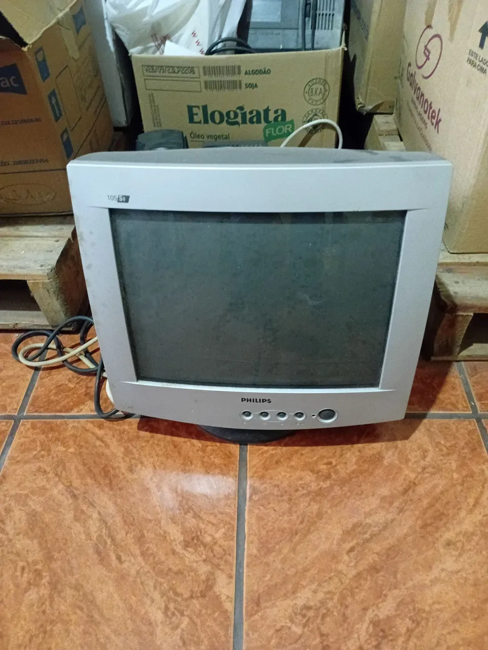 Monitor Philips antigo VGA 10S4