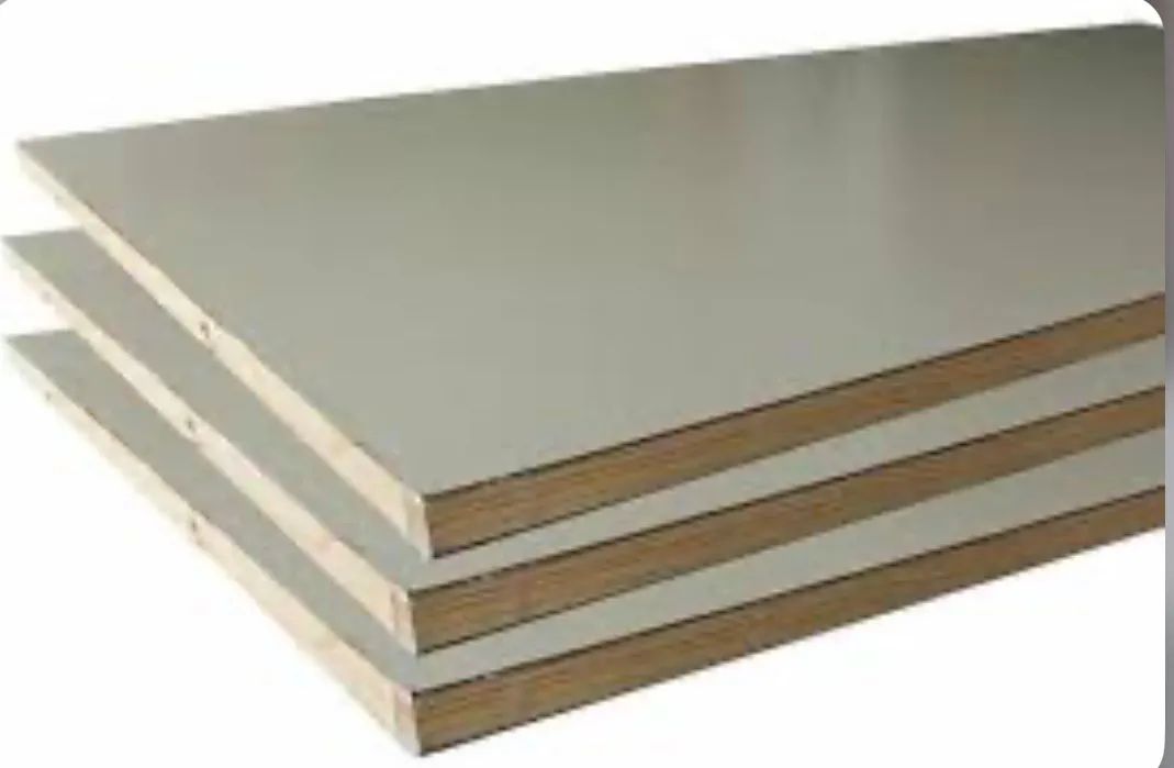 Chapas de MDF Branco. EUCATEX divisórias 