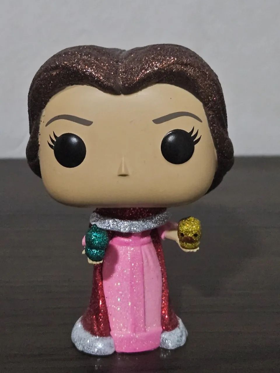 Funko Pop Belle 241 Glitter The Beauty and Beast Bela e a Fera