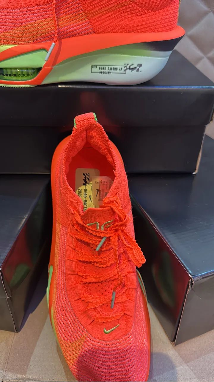 Tênis Nike modelo alpha flay3 top de tênis com placa de carbono incrível lançamento  - Foto 4