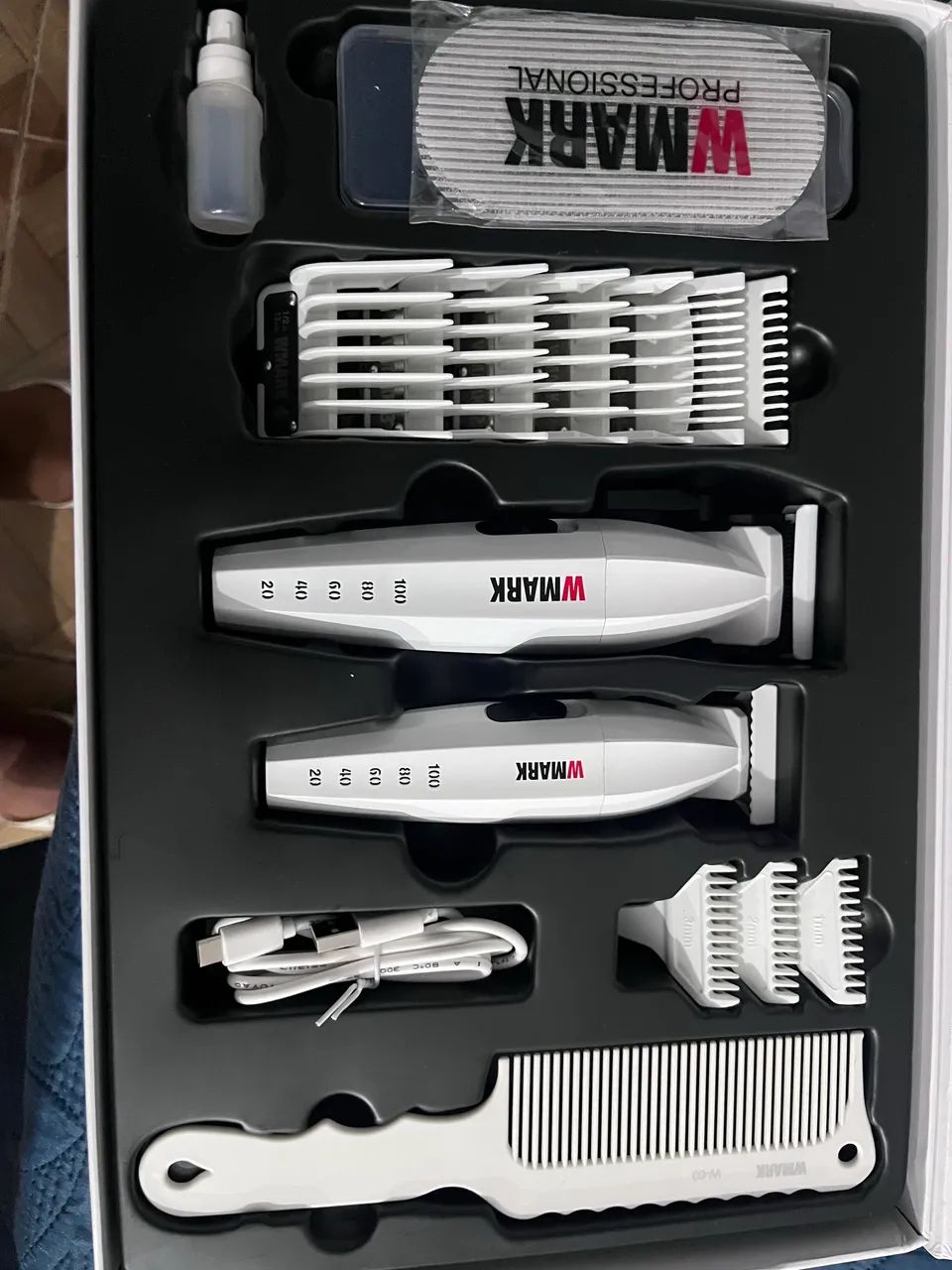 Vendo kit de máquina de corta cabelo Wmark - Foto 2