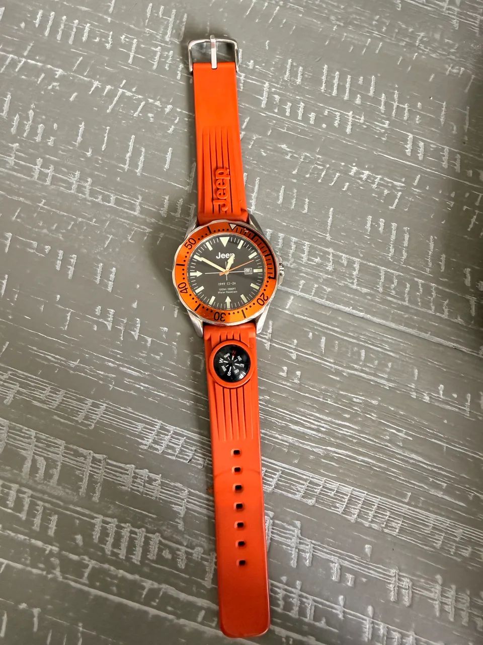 Relógio jeep pulseira de borracha laranja com bússola  - Foto 2