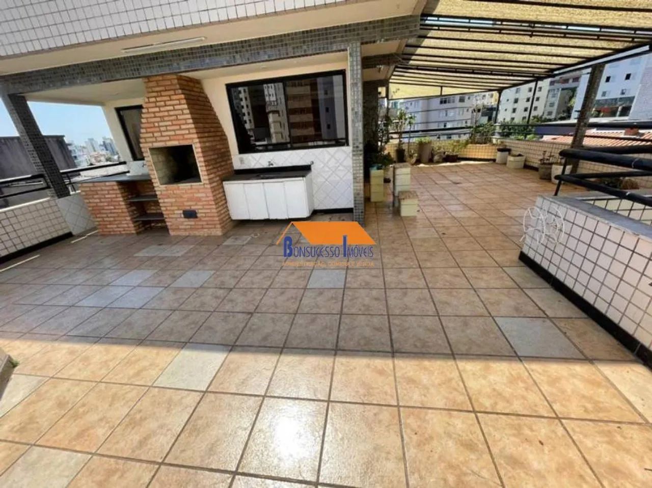 Cobertura de 4 quartos no bairro Silveira