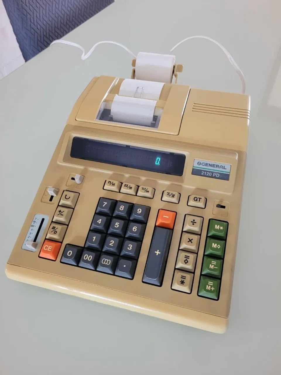 Calculadora eletrônica General Teknika  - Foto 4