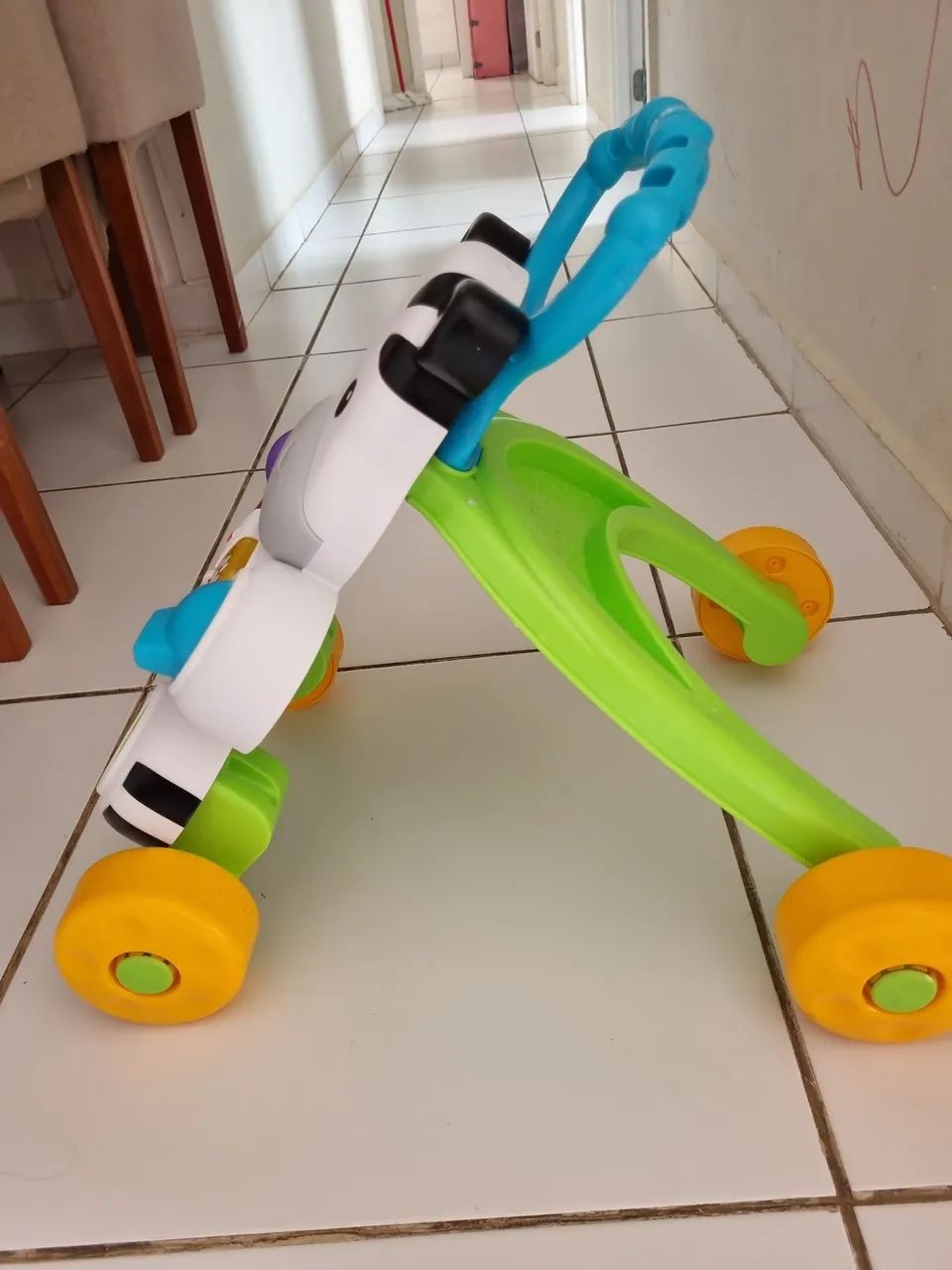 Andador criança Fisher price  - Foto 3