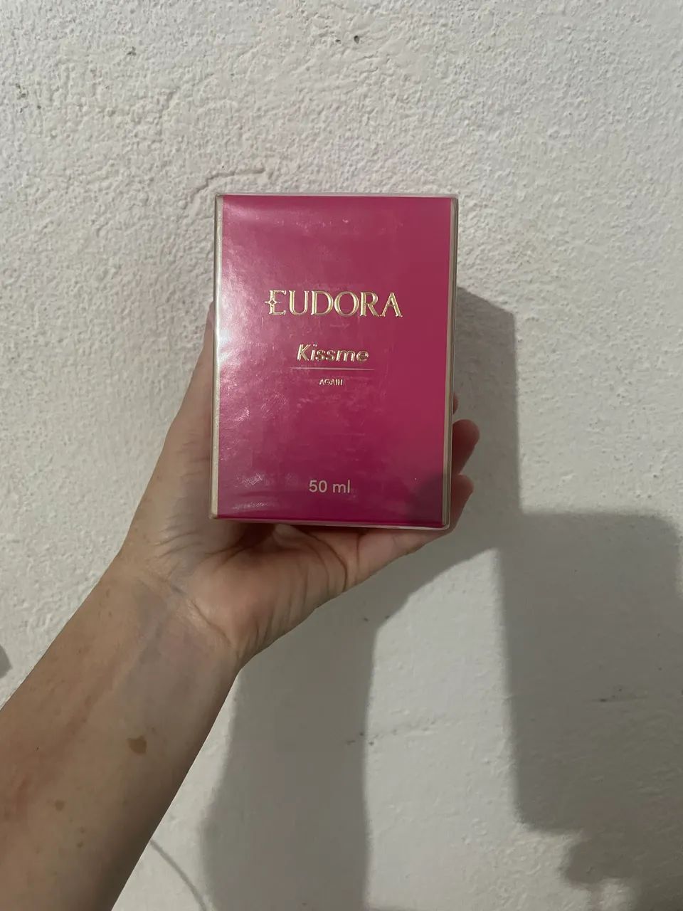 Vendo perfume lacrado kissme 