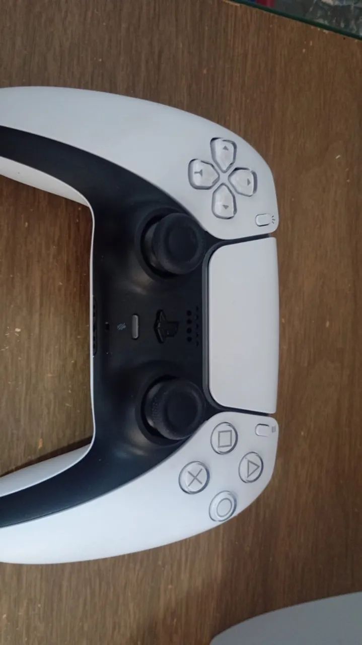 Vendo PS5 COM GARANTIA ATÉ JUNHO/27 - Foto 4
