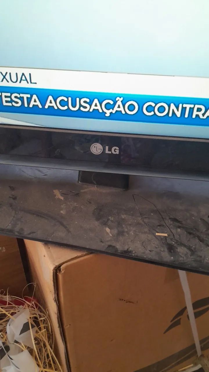 TV LG 42LK450 42 Polegadas LED (2011) - Funcionando, c/ Controle + Conversor e Antena - Foto 3