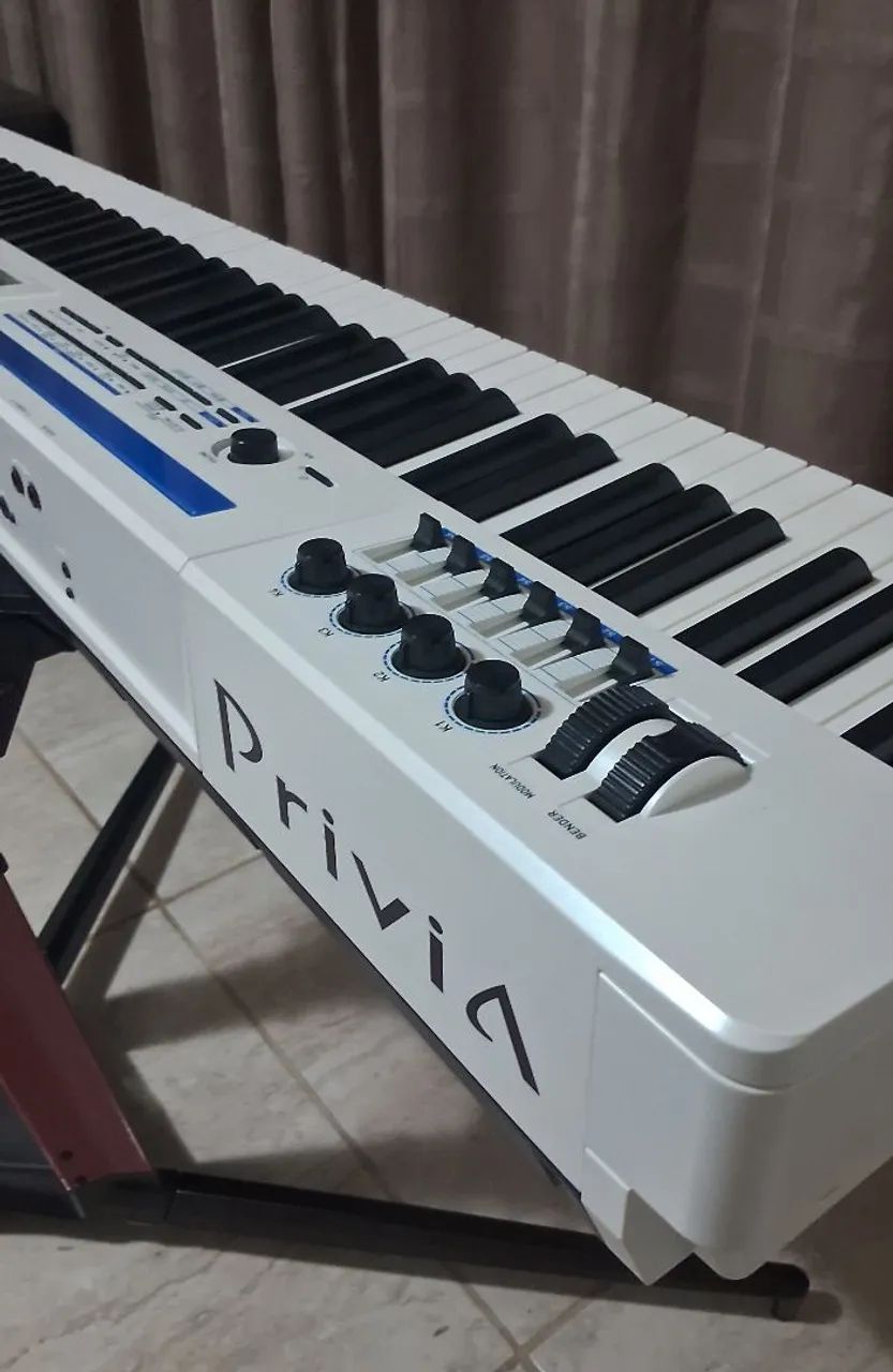 CASIO PRIVIA PX5S 