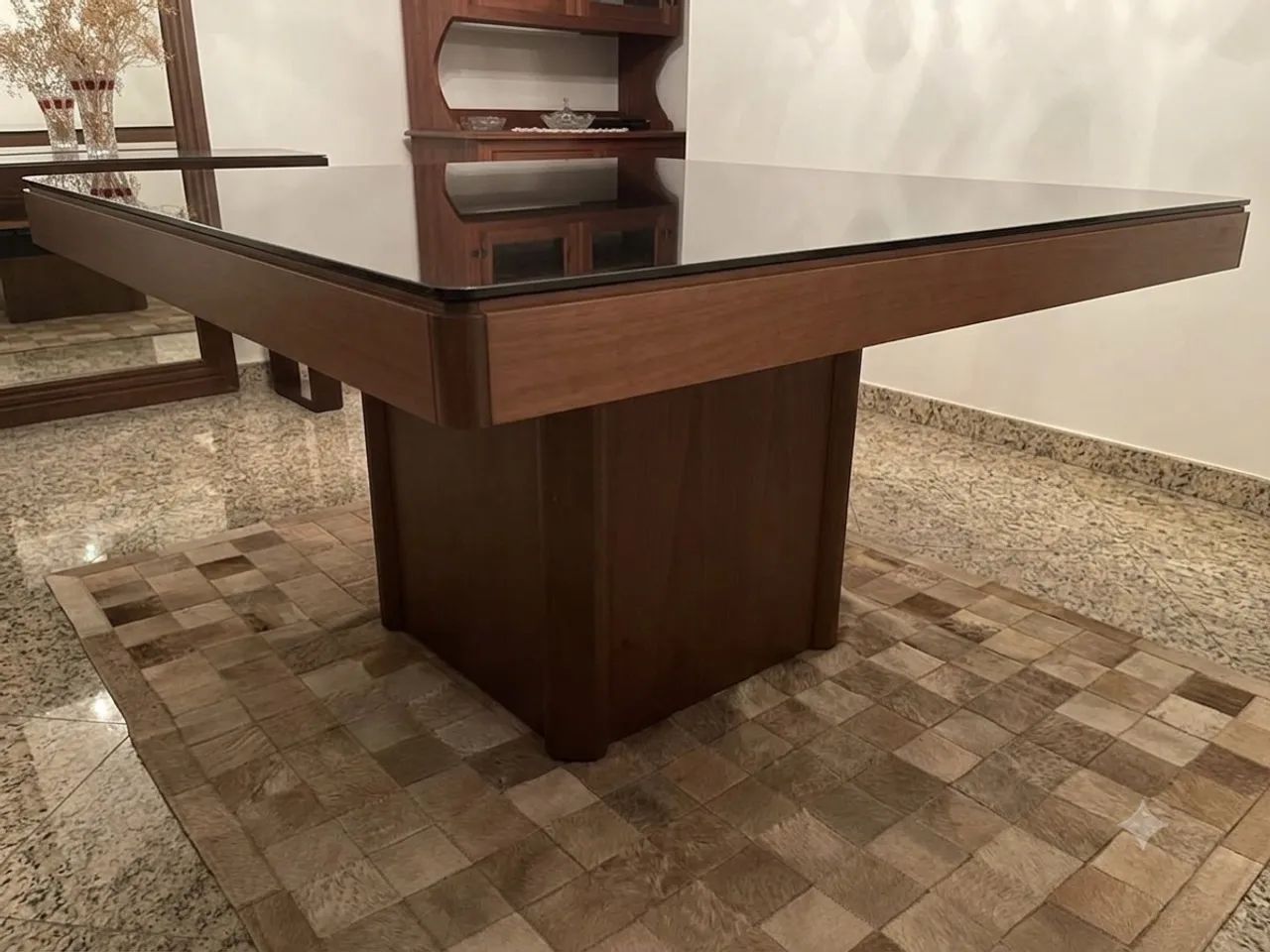Mesa de Jantar Quadrada e Tampo de Vidro Blindex Escuro  - Foto 2