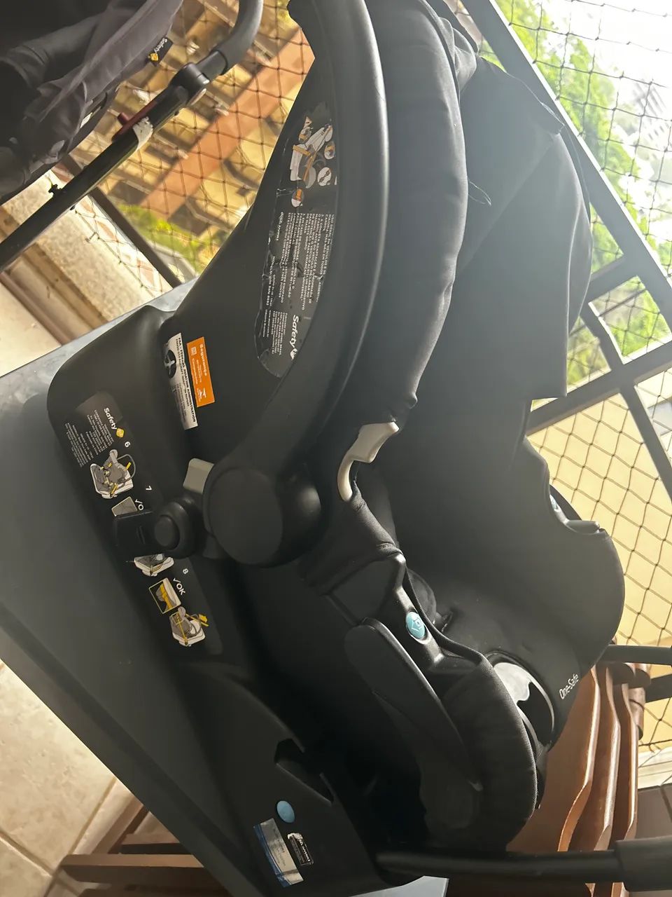 Carrinho safety + bebê conforto - Foto 4