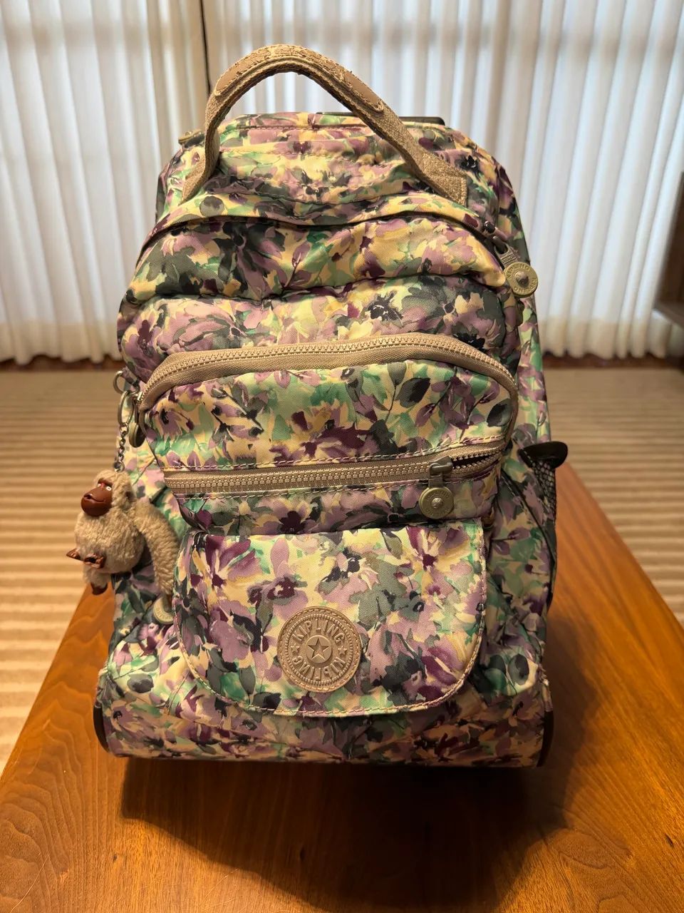 Mochila Kipling (com rodinhas) 