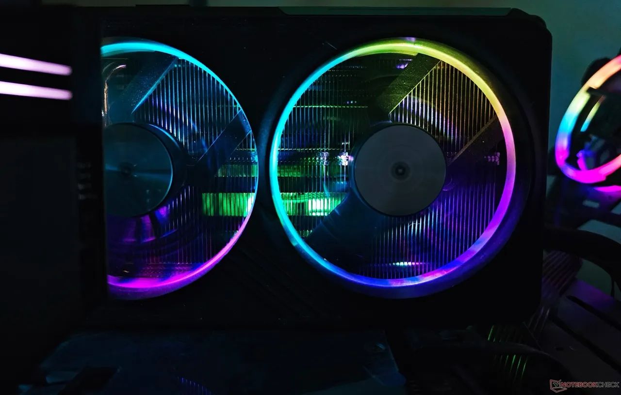 Rtx 4070 Super - Foto 2