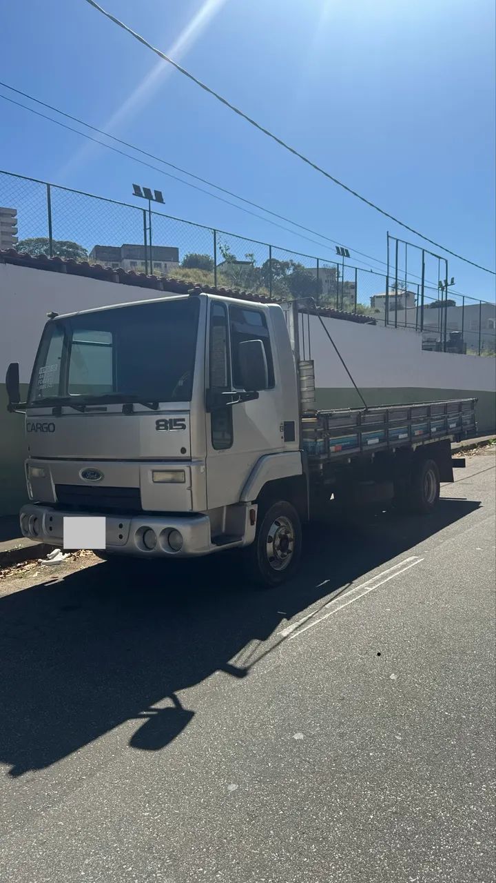 FORD CARGO 815