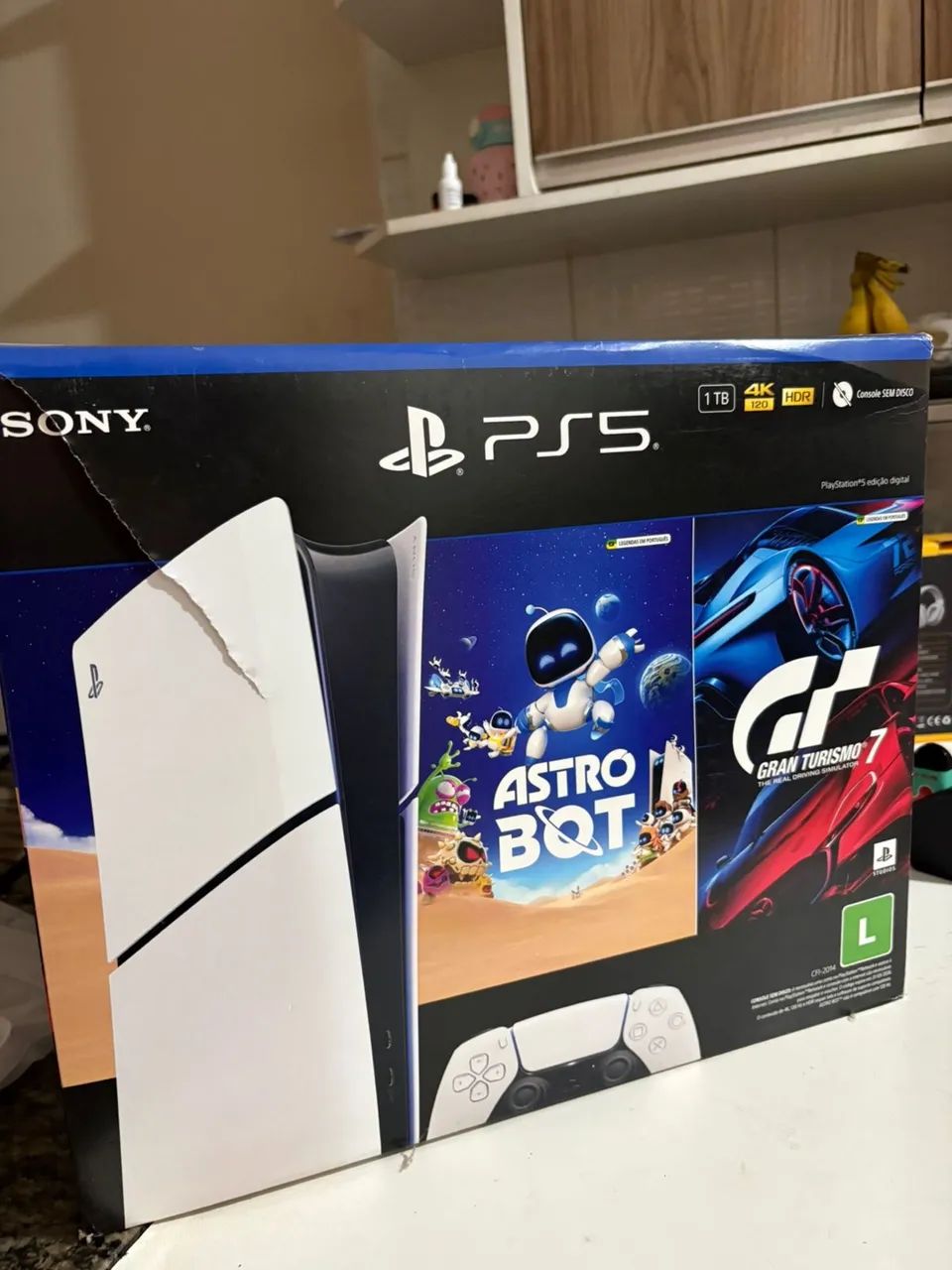 Vendo Ps5 1TB mídia digital troco por IPhone  - Foto 5