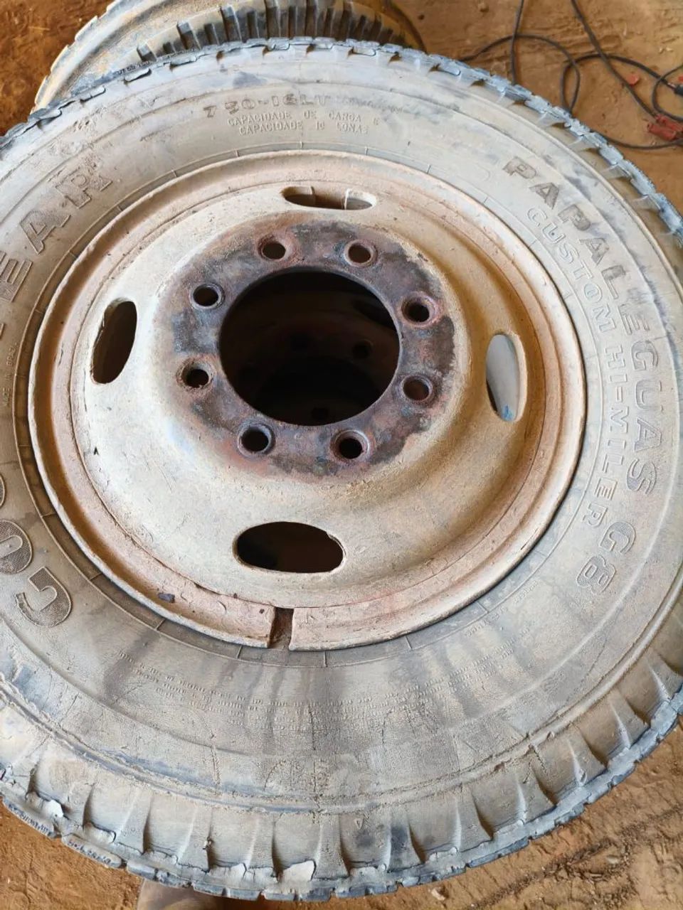 Roda F4000 completa com câmera 