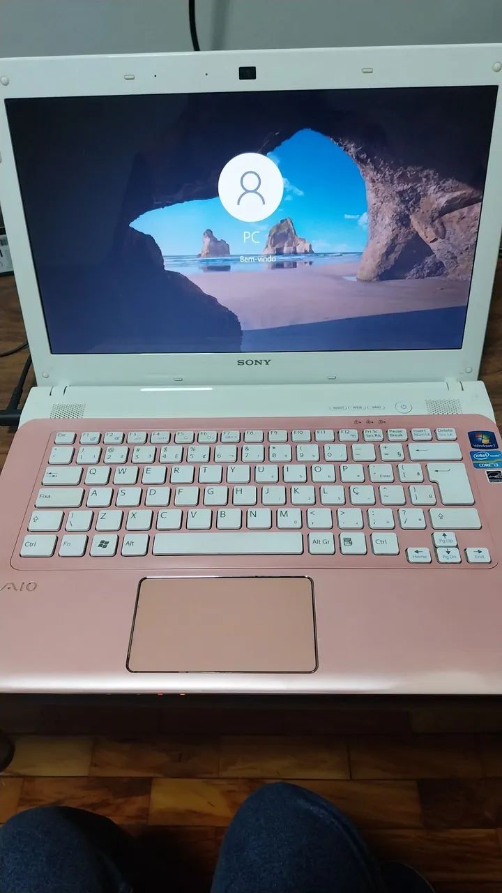Notebook sony VAIO 4GB para formatar