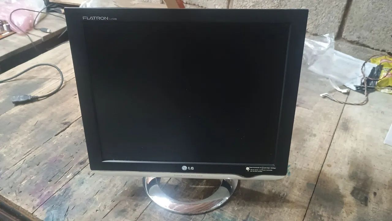 Monitor LCD LG Fatron 17" "NÃO É LED" - Foto 2