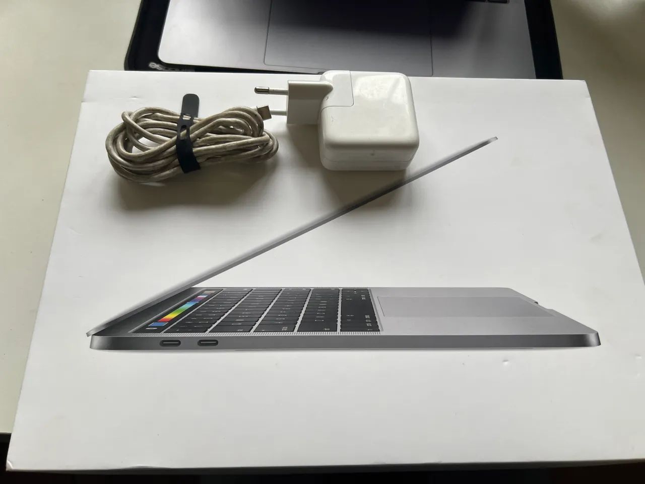 MacBook Pro 13inch 2016 i7/16GB/512GB 美品 Macbook Pro, Tela 16, Core I7, 16gb, 512gb, 4gb Vídeo, Prata