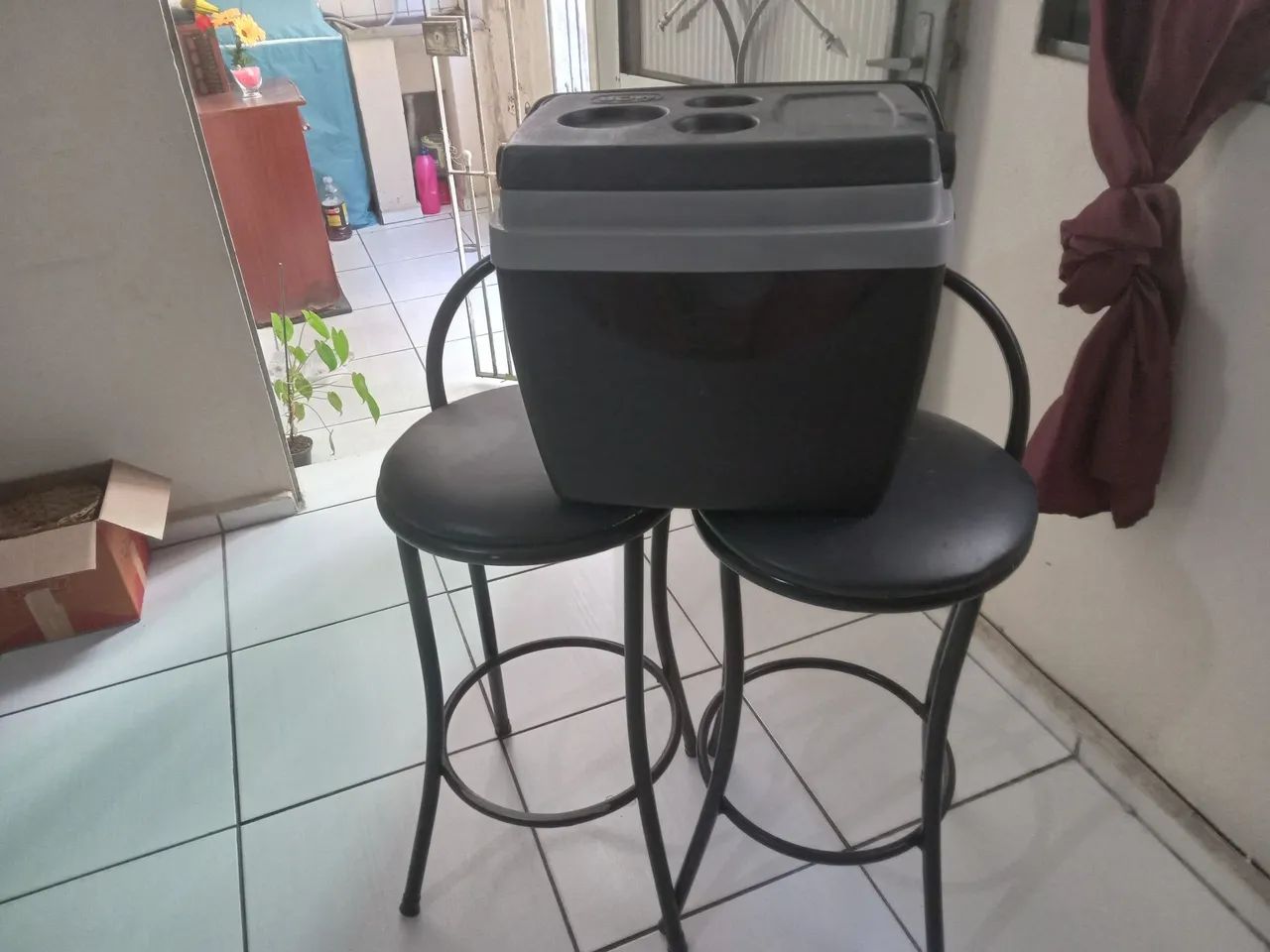 Vende-se 2 banquetas e 1 culler  - Foto 2