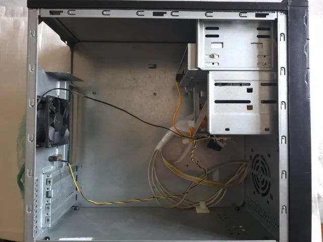 Gabinete Midi Tower Positivo - Foto 2