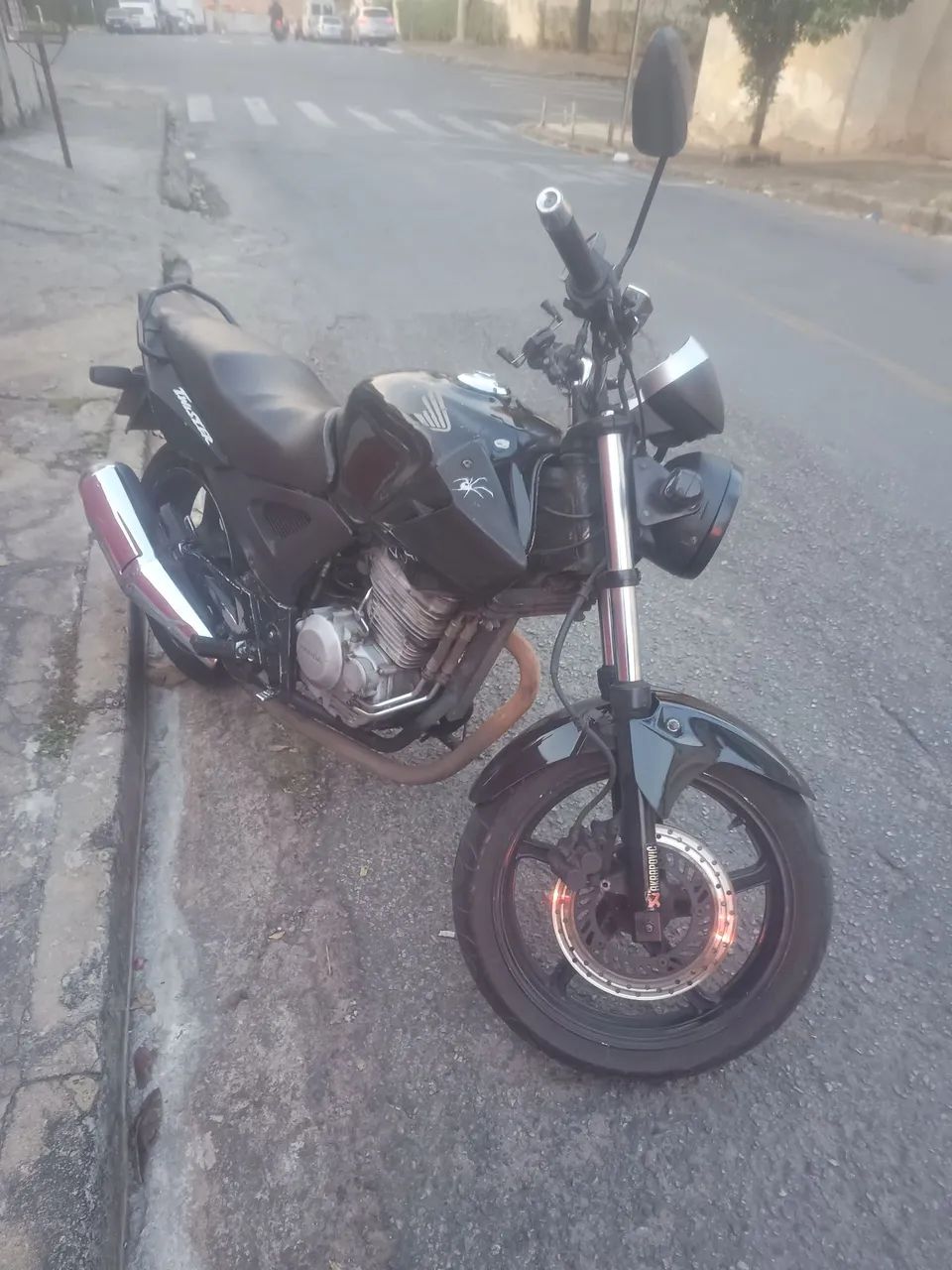 Cbx 250  - Foto 2