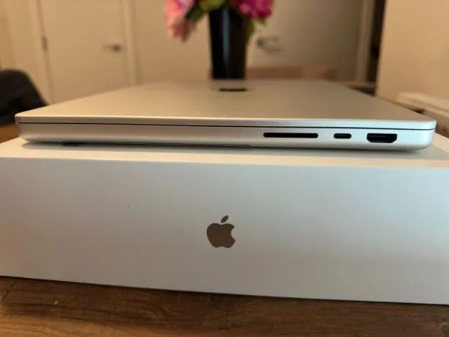 Apple MacBook Pro 14 Chip M1 Prata 16Gb e 512Gb Ssd Completo - Foto 2