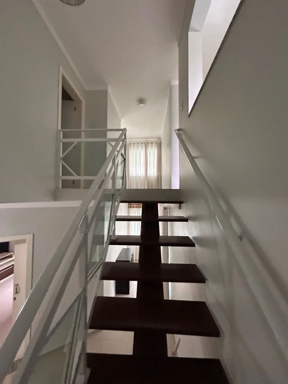 Alugo quarto em casa compartilhada! - Foto 2