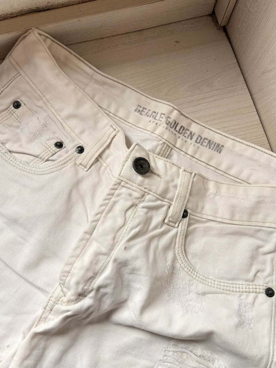 Short jeans branco Beagle - destroyed - Foto 5