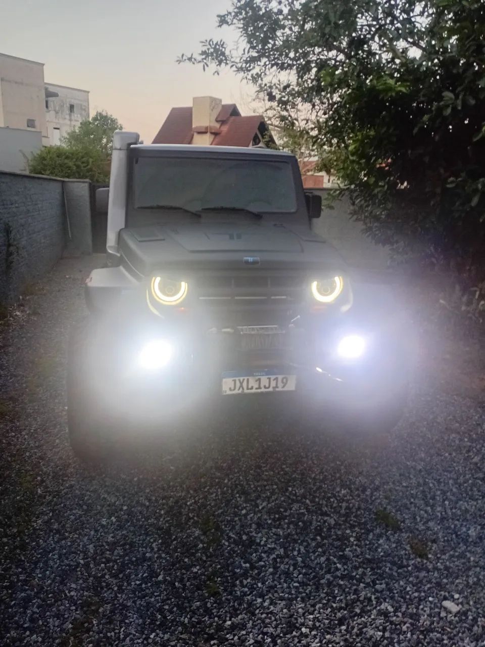 Troller T-4 4X4 2.8 TB Int. Cap. Rígida Diesel 2004
