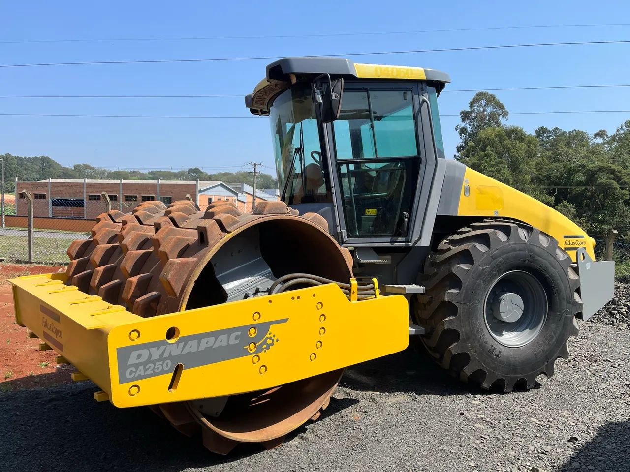 Rolo compactador Dynapac CA-250 - Foto 6