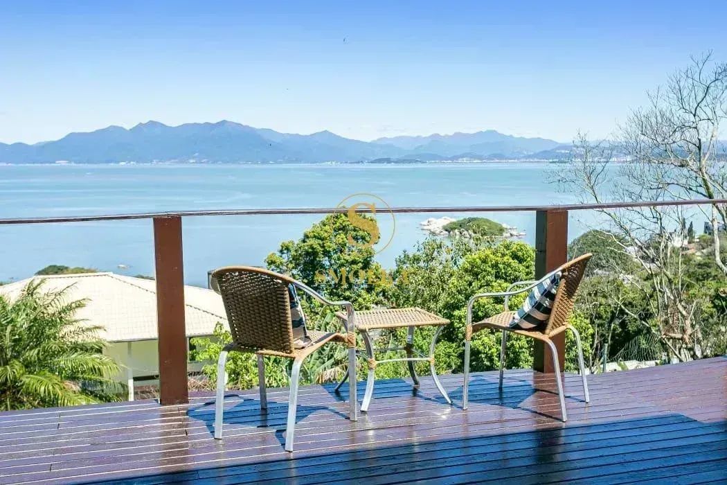 Casa com Edícula para venda em José Mendes - Florianópolis - SC