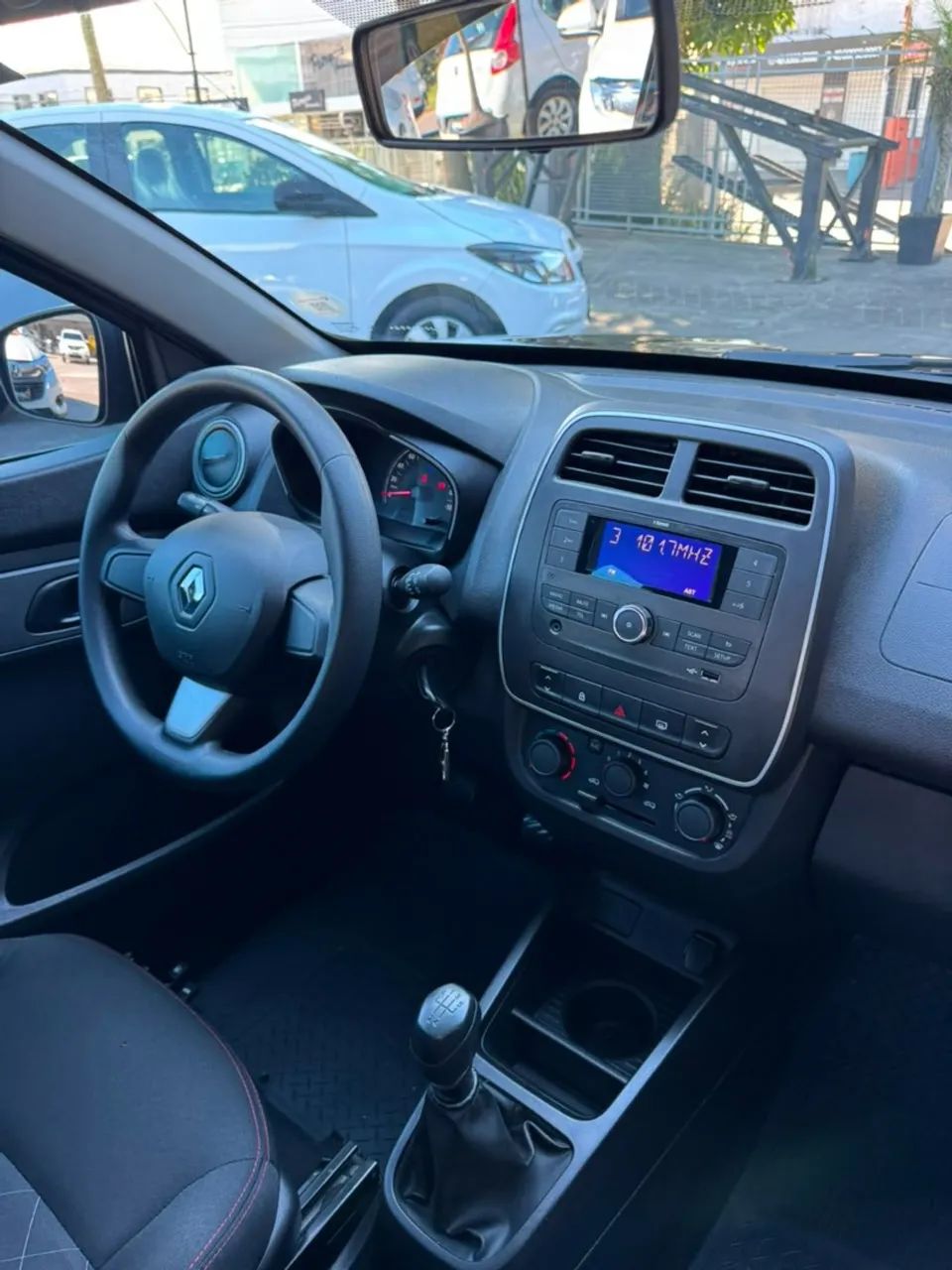 Renault Kwid 1.0 Zen 2022 - Foto 5