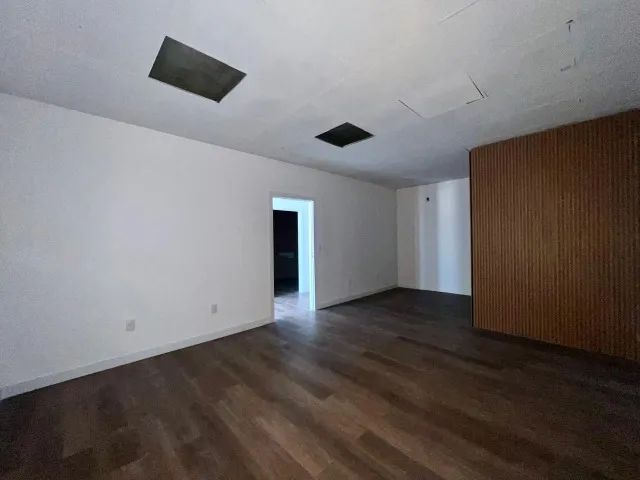 Sala com 98,98m² de área privativa - Condomínio Empresarial - Foto 3