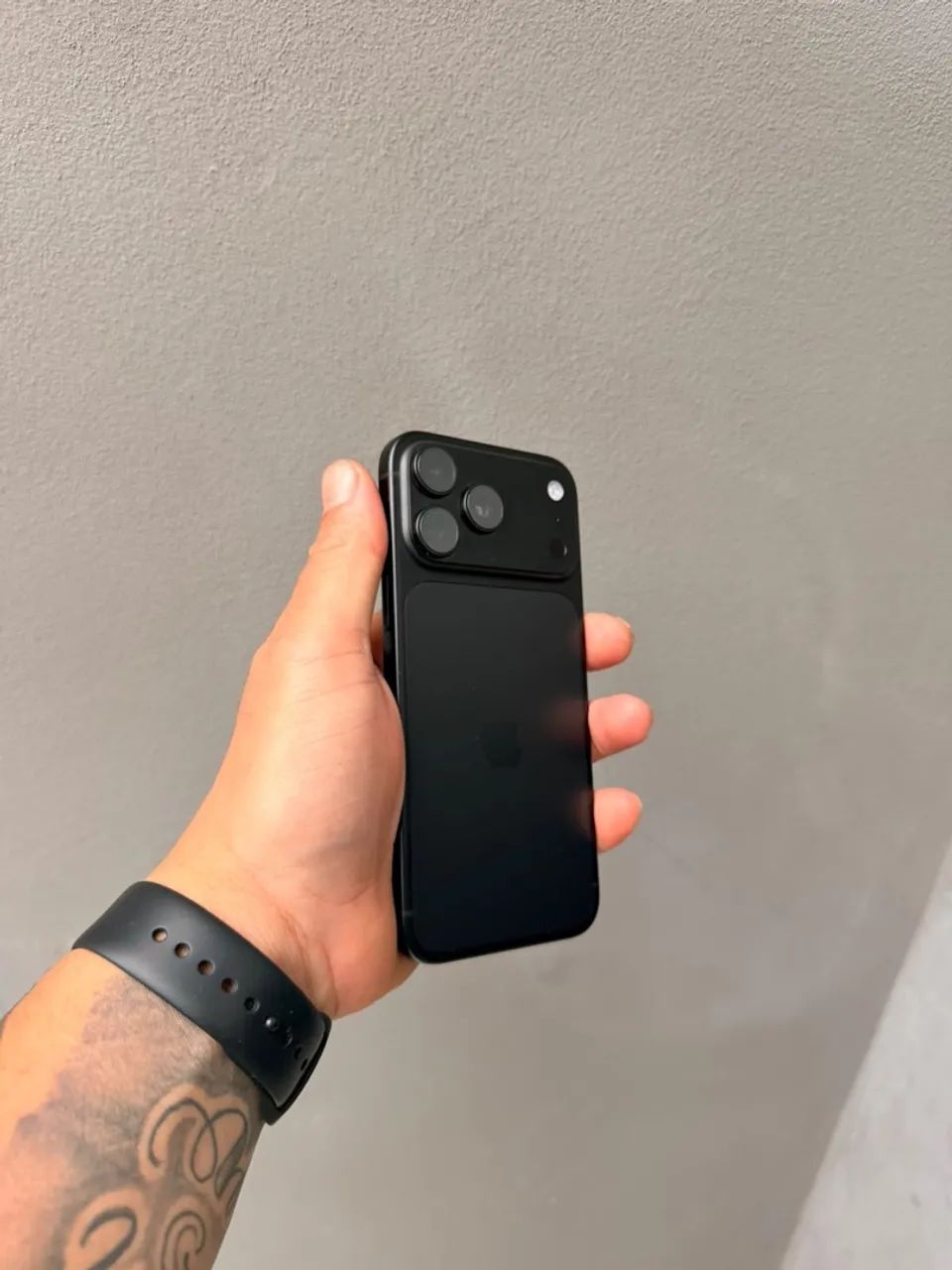 iPhone 18 pro Max 256g leia anúncio 