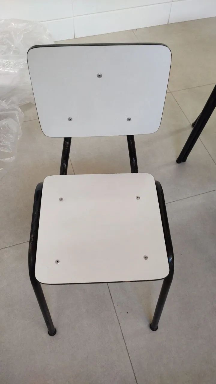 Mesa infantil conjunto com 4 cadeiras creche, escolar em geral. - Foto 4
