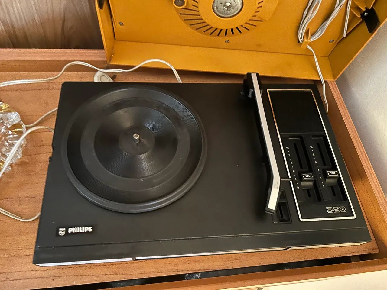 Vitrola Philips 623 para restauro - Foto 3