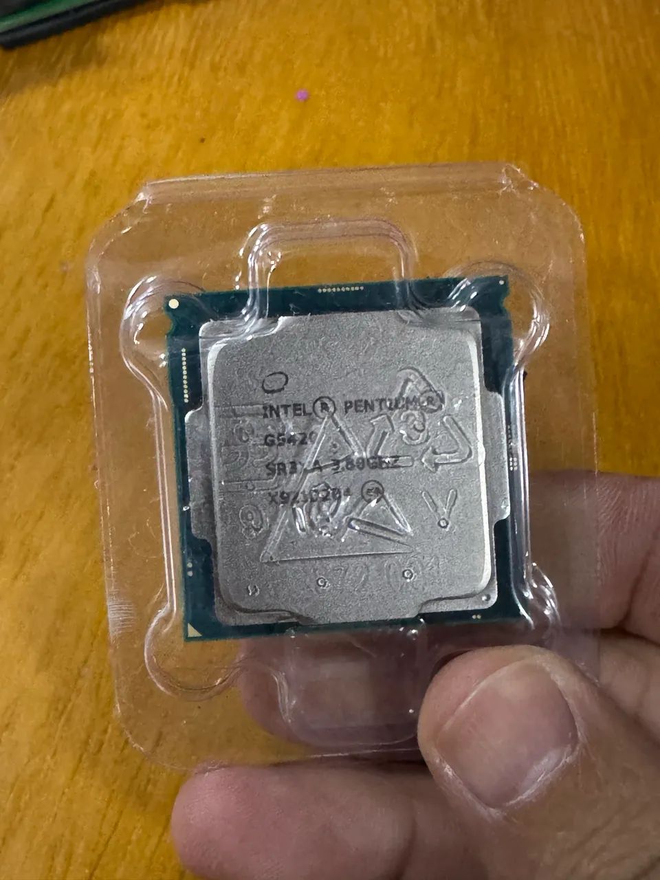 Processador Intel Pentium Gold G5420 Não Acompanha Cooler (Usado)  - Foto 2