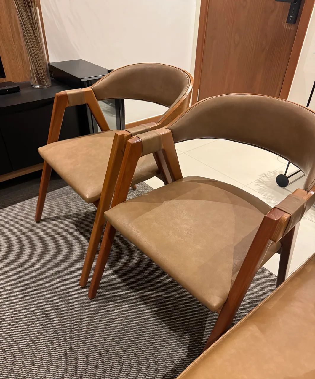 POLTRONAS DE MADEIRA