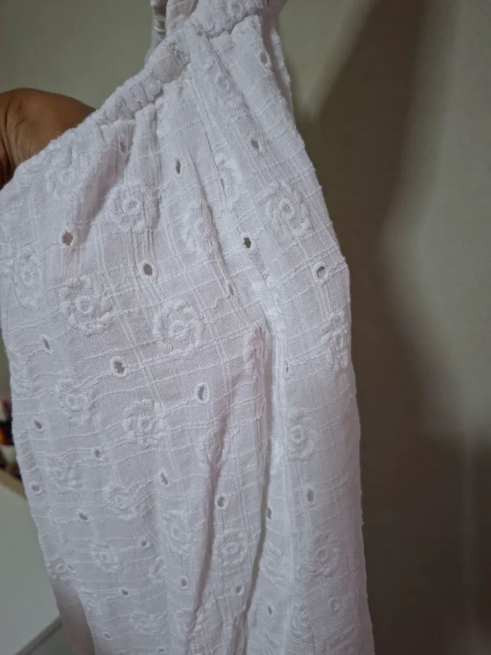 Vestido branco em laise  - Foto 3