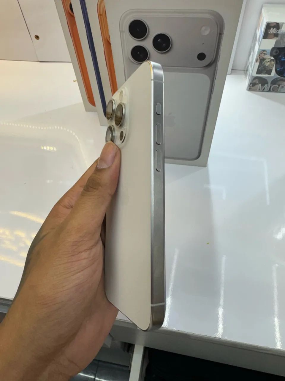 iPhone 15 Pro Branco menor valor - Foto 2